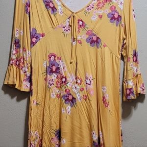 Almost Famous Womens Yellow Floral Dress